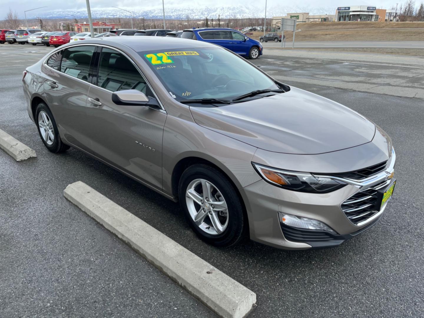 2022 TAN /Black CHEVROLET MALIBU LT (1G1ZD5ST5NF) with an 1.5L engine, Continuously Variable transmission, located at 1960 Industrial Drive, Wasilla, 99654, (907) 274-2277, 61.573475, -149.400146 - Photo#5